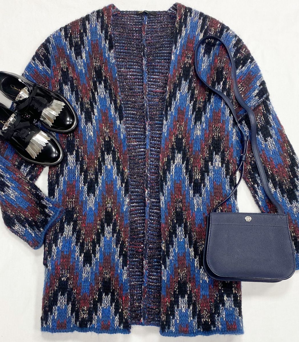 Кардиган/ люрекс/ Maje размер 2 цена 7 828 руб
Ботинки Oscar De La Renta размер 36.5 цена 12 524 руб
Сумка Loro Piana 