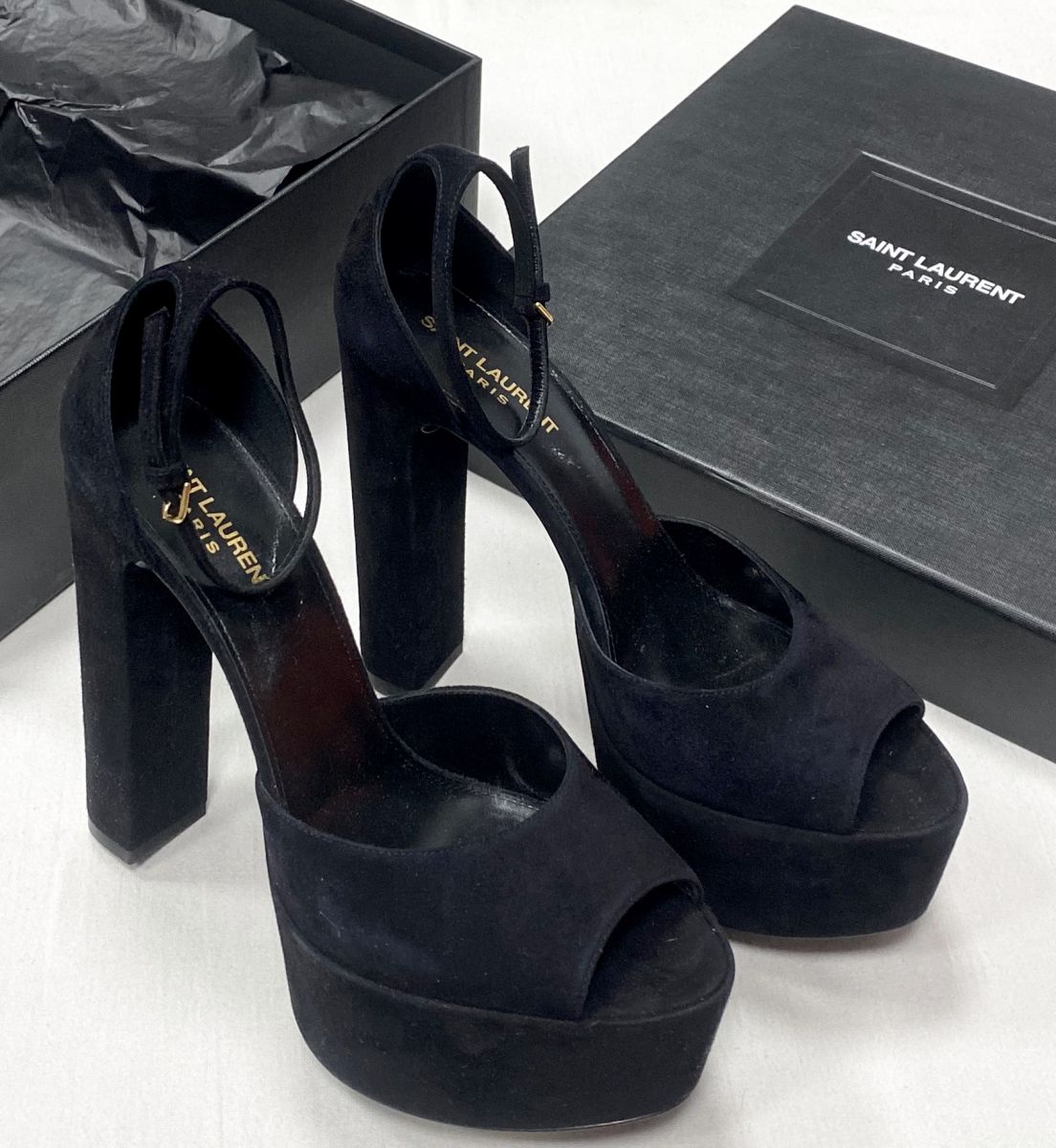 Босоножки Saint Laurent размер 39.5 цена 31 310 руб / с ценником /