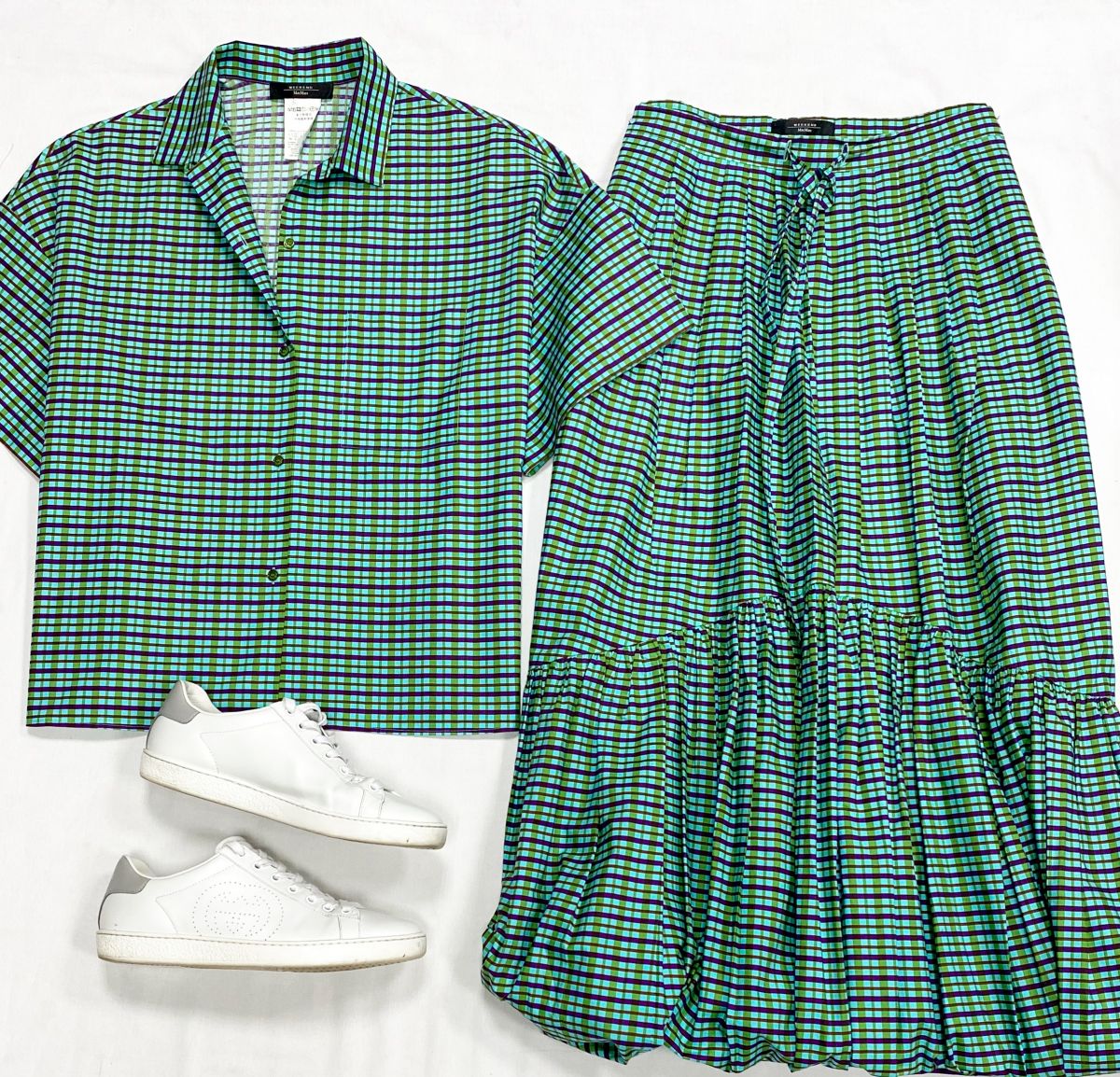 Костюм Weekend/ Max Mara размер 40 цена 18 786 рубКеды Gucci размер 38.5 цена 15 655 руб