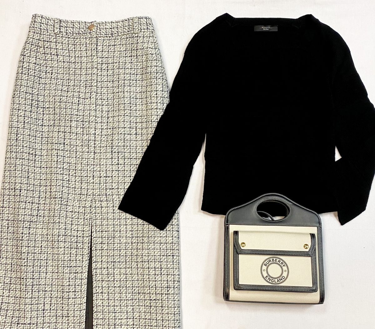 Кофта Max Mara размер XS цена 4 616 руб
Юбка /твид/ размер 42 цена 6 154 руб
Сумка Burberry 