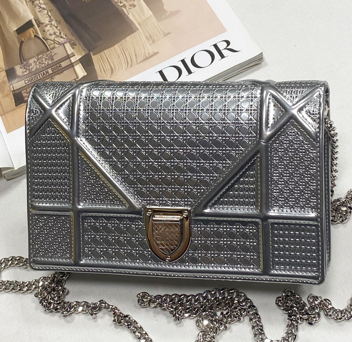 Сумочка Christian Dior размер 19/11 цена 93 930 руб