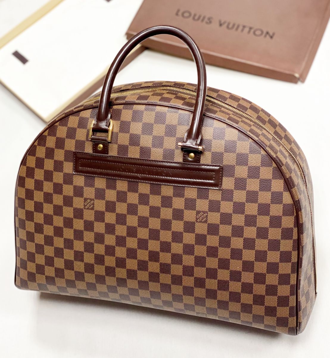 Сумка Louis Vuitton размер 44/32 цена 92 310 руб
