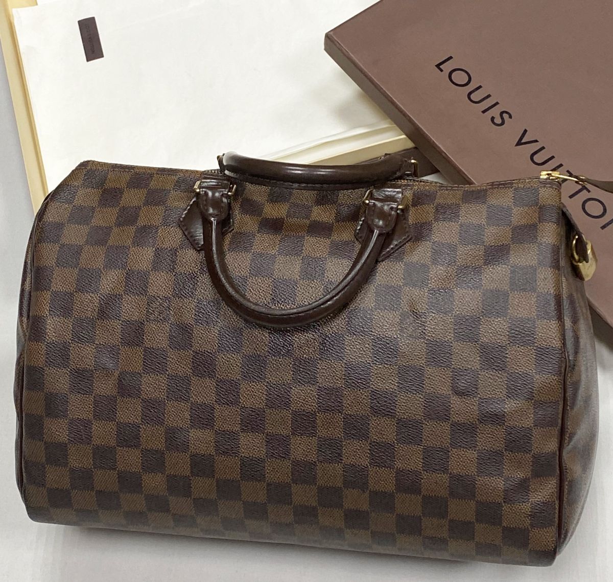 Сумка Louis Vuitton размер 35/25 цена 39 138 руб

