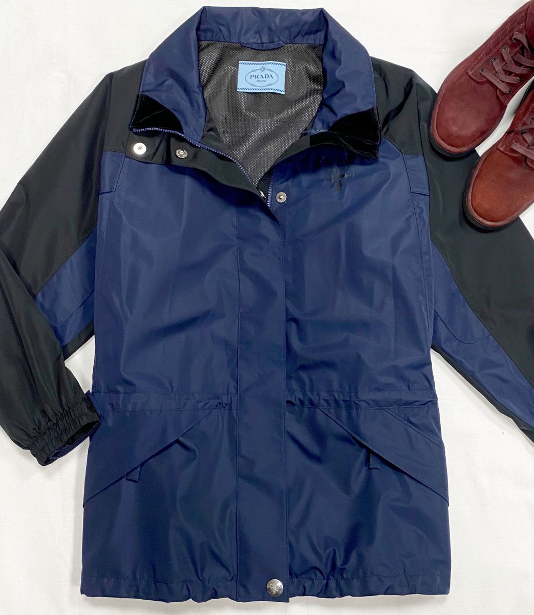 
Куртка Prada размер 38 цена 313 100 руб 