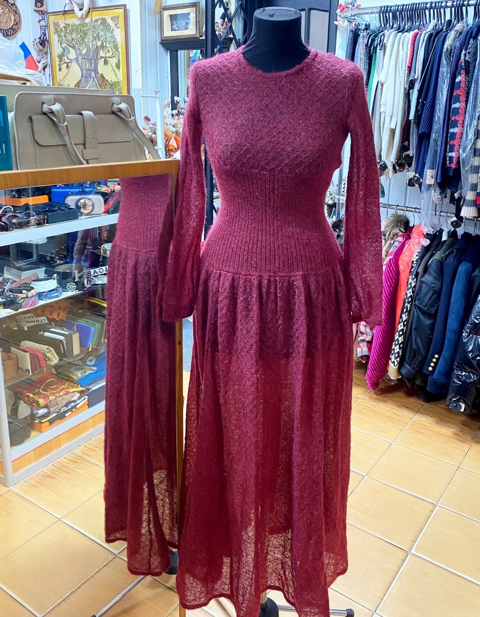 Платье размер 42 цена 4 697 руб