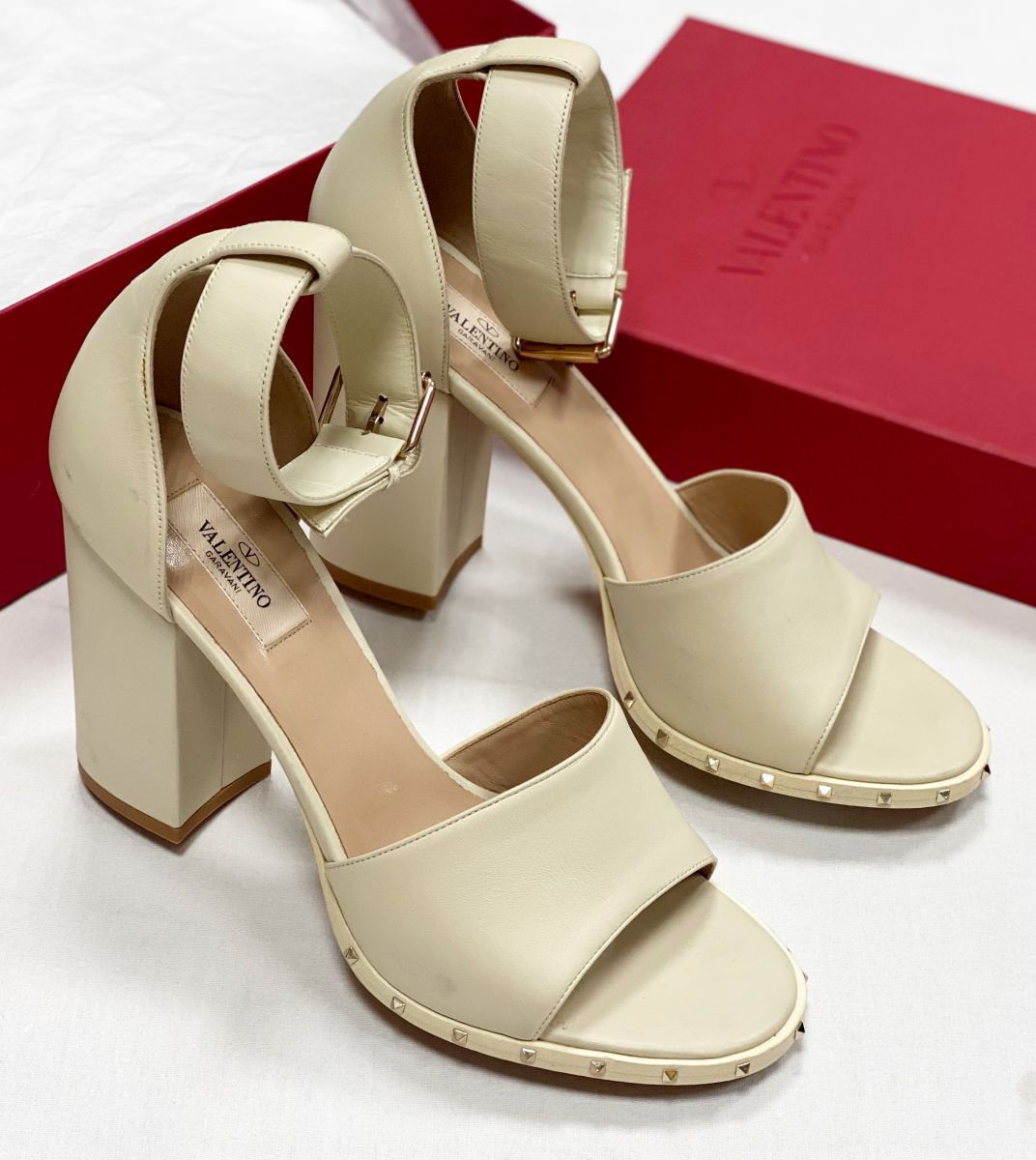 Босоножки Valentino размер 40 цена 23 483 руб