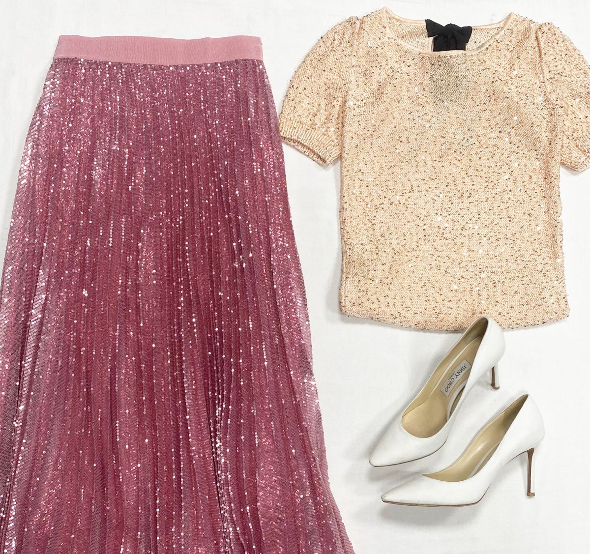 Кофта / пайетки/ размер S цена 4 697 руб
Юбка / пайетки/ Weekend/ Max Mara размер M цена 12 524 руб
Туфли Jimmy Choo размер 37 цена 7 828 руб