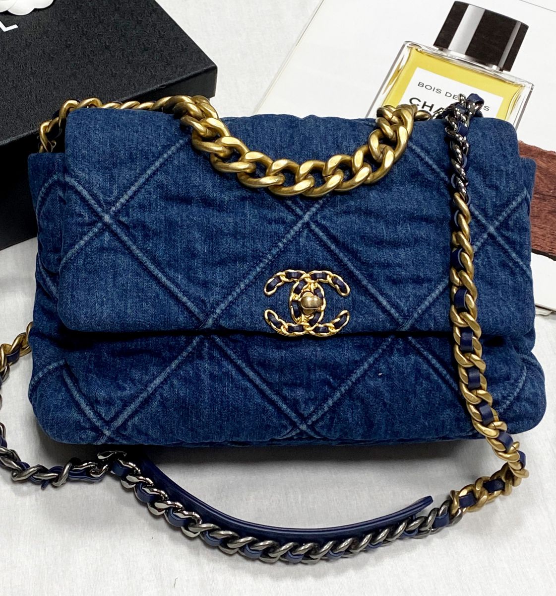 Сумка / джинса/ Chanel размер 30/20 цена 384 620 руб
