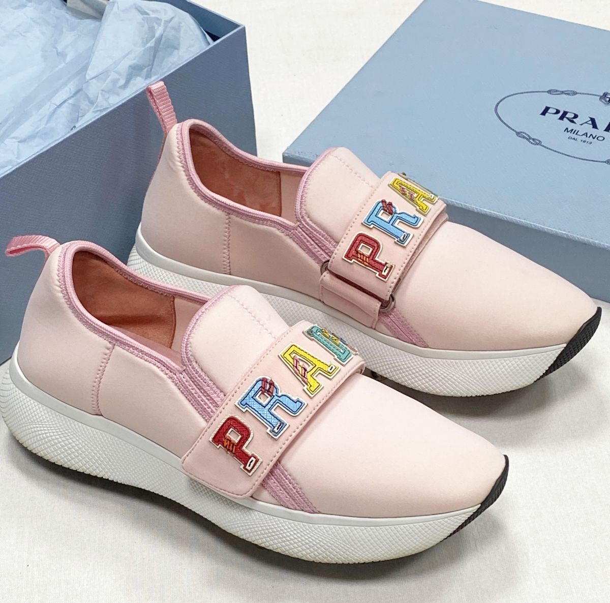 Кроссовки Prada размер 36 цена 10 959 руб