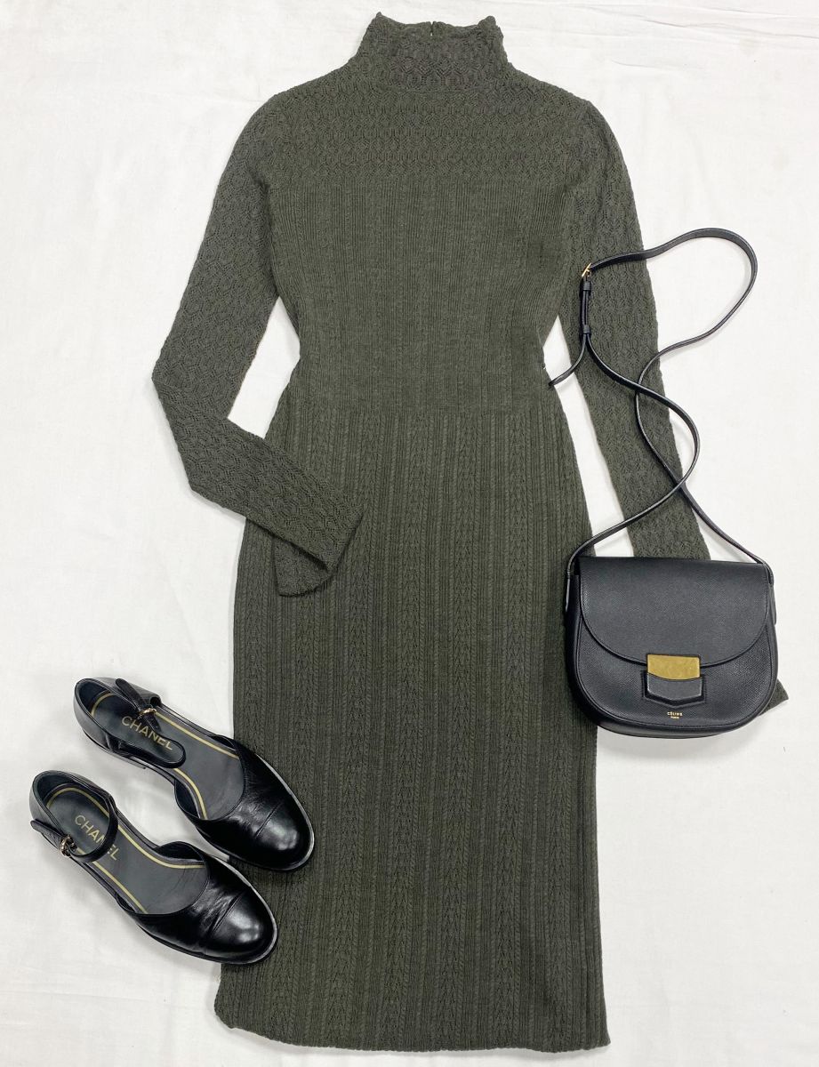 Платье Ralph Lauren размер XS цена 7 828 руб
Туфли Chanel размер 39 цена 78 275 руб
Сумка Celine 