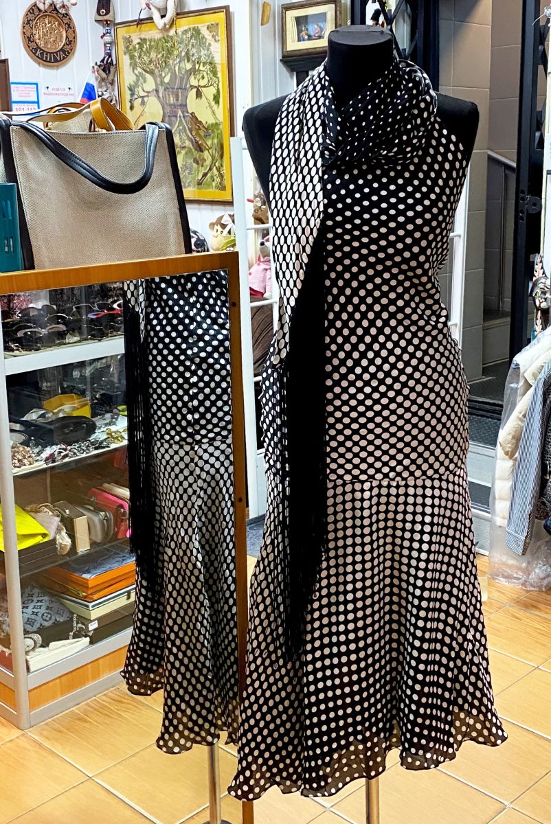
Платье / шелк / Alexander McQueen размер 44 цена 15 655 руб / с биркой / 