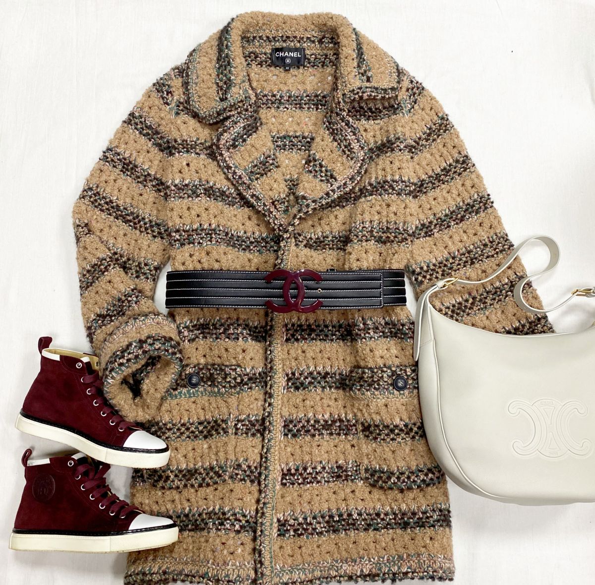 Пальто Chanel размер 42 цена 234 825 руб Кеды Hermès размер 36 цена 39 138 руб Сумка Celine