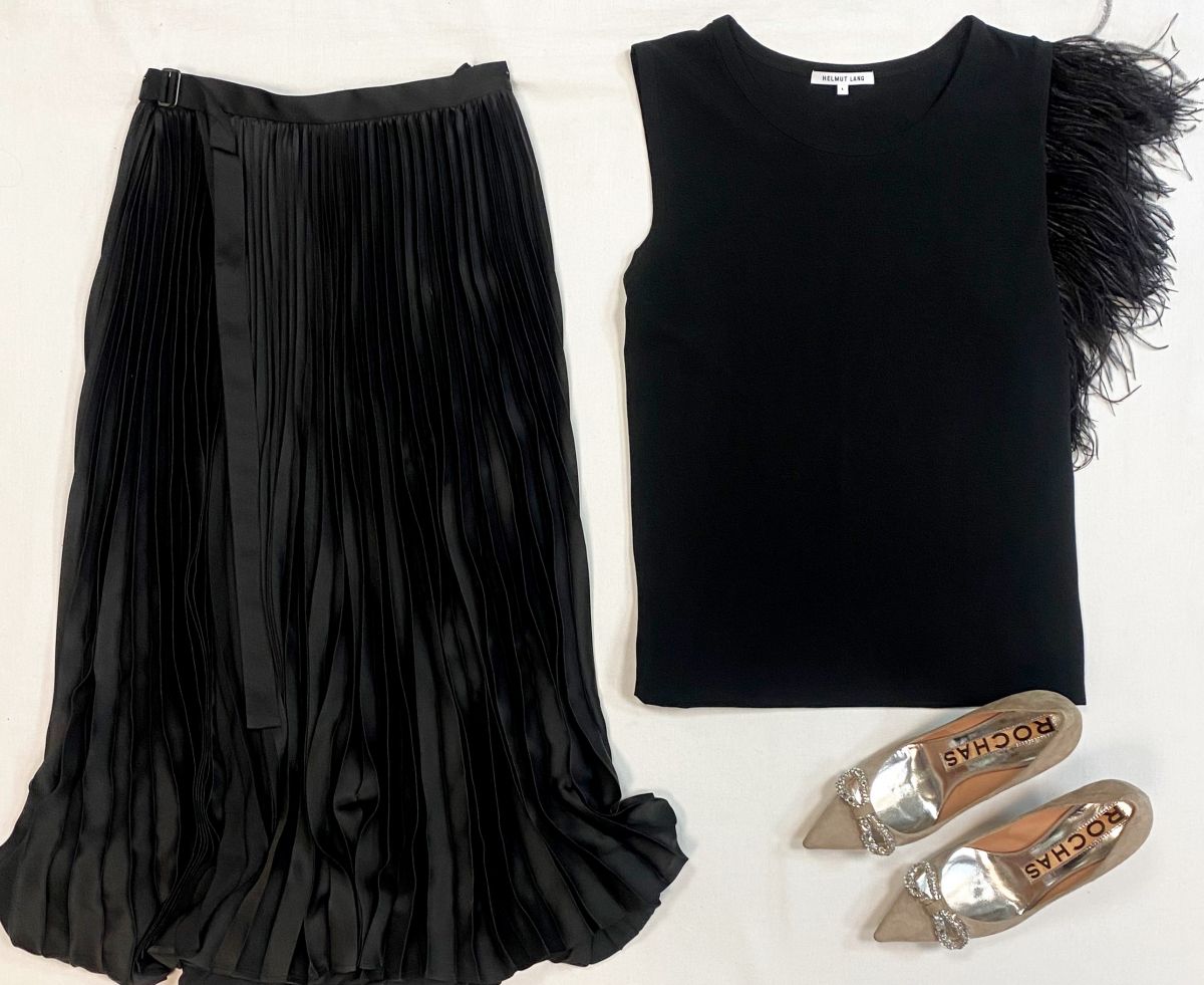 Топ /перья/ Helmut Lang размер L цена 6 154 руб
Юбка Jil Sander размер M цена 6 154 руб
Туфли Rochas размер 36 цена 18 462 руб 