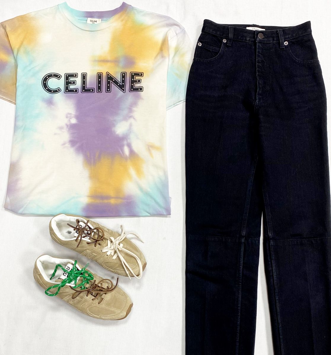 Футболка Celine размер XS цена 23 483 руб
Джинсы Celine размер 34 цена 18 786 руб
Кеды Miu Miu/ New Balance размер 38.5 цена 62 620 руб