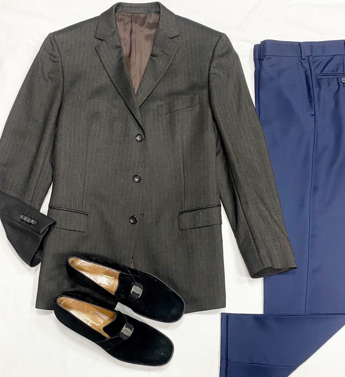 #mechtamen Пиджак Zegna размер 52 цена 12 524 руб
Брюки Van Laack размер 52 цена 7 828 руб
Ботинки Salvatore Ferragamo размер 45 цена 23 483 руб