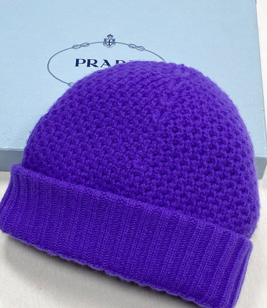 
Шапка Prada цена 10 959 руб