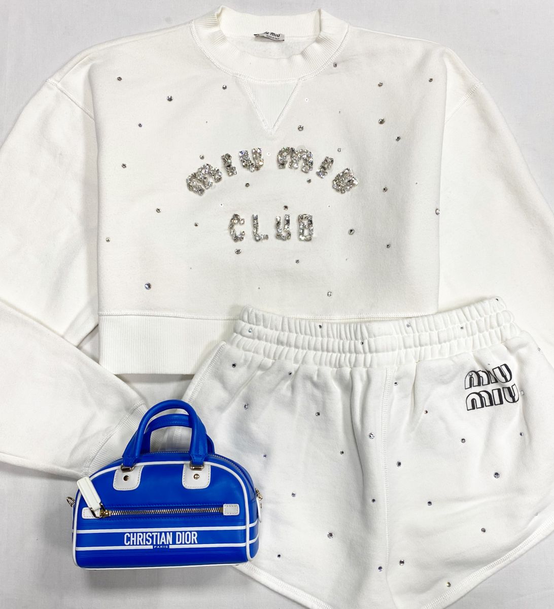 Костюм / камни/ Miu Miu размер 38 цена 46 975 руб
Сумочка Christian Dior 