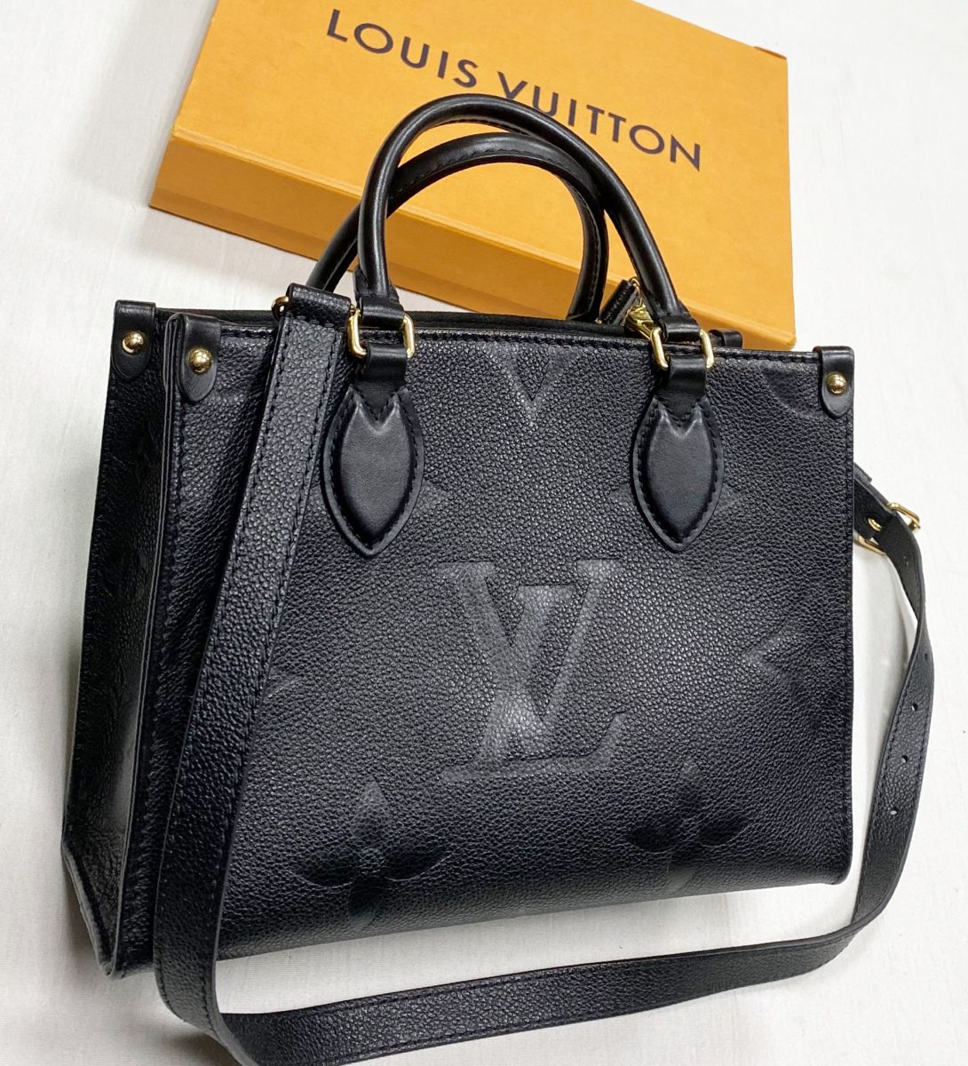 Сумка Louis Vuitton размер 25/20 цена 125 240 руб