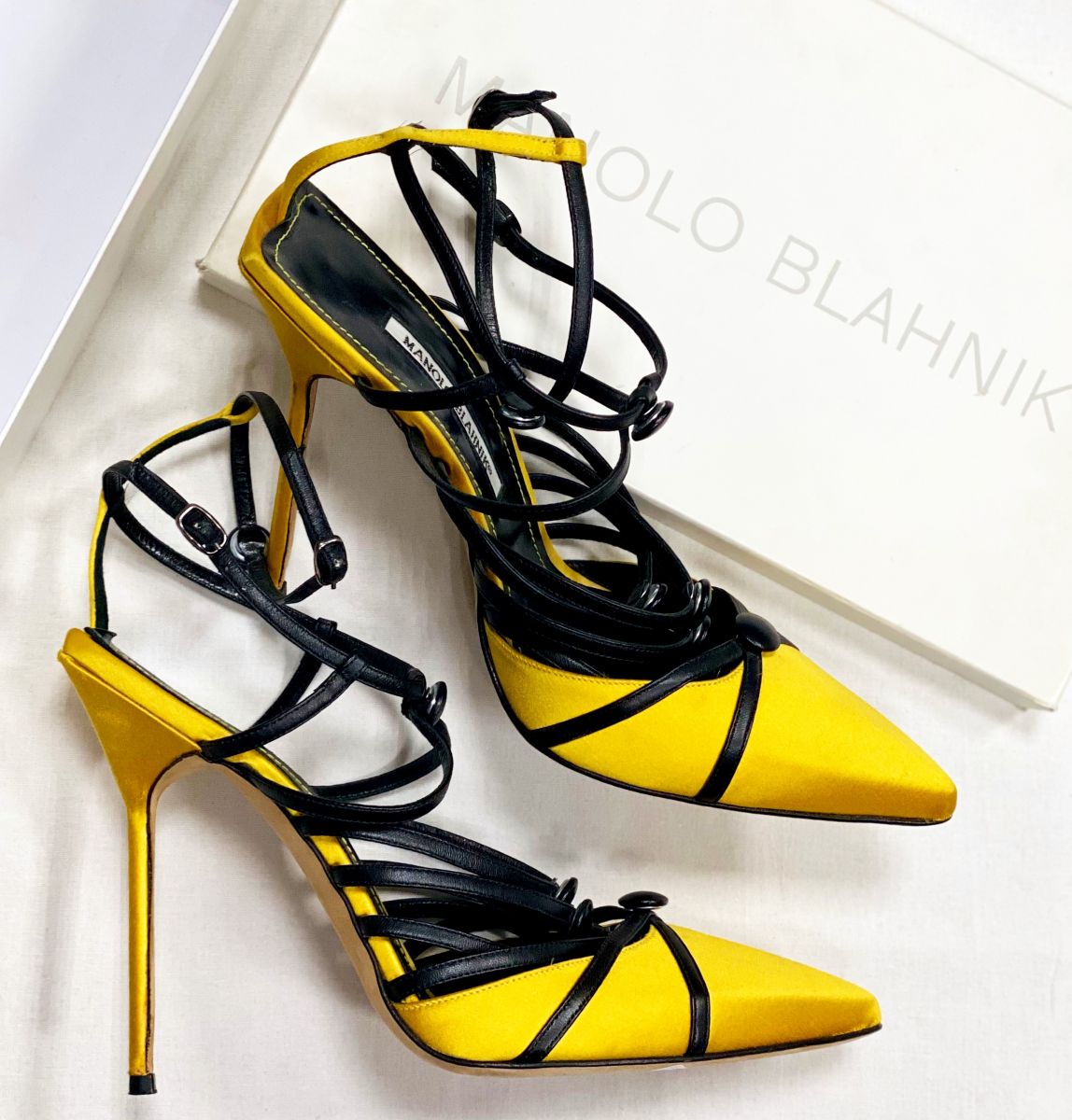 Босоножки Manolo Blahnik размер 40.5 цена 31 310 руб 