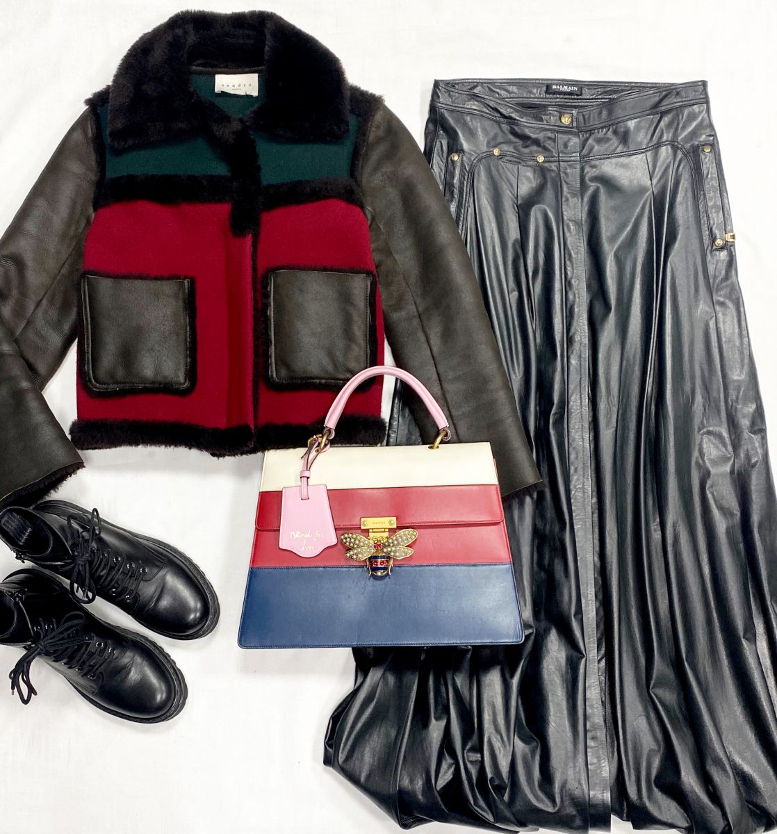 Юбка /кожа/ Balmain размер 38 цена 46 965 руб
Куртка Sandro размер 1 цена 15 655 руб
Ботинки Valentino размер 38.5 цена 28 179 руб
Сумка Gucci