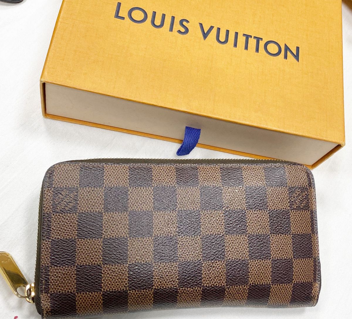 Портмоне Louis Vuitton цена 31 310 руб