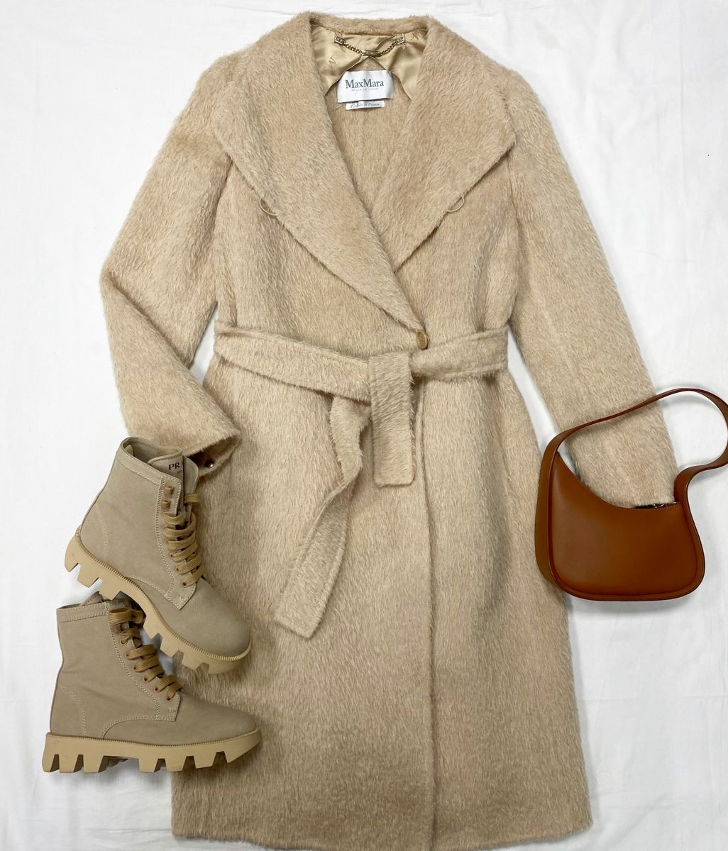 Пальто Max Mara размер 42 цена 23 483 руб Ботинки Prada размер 37 цена 31 310 руб Сумка The Row