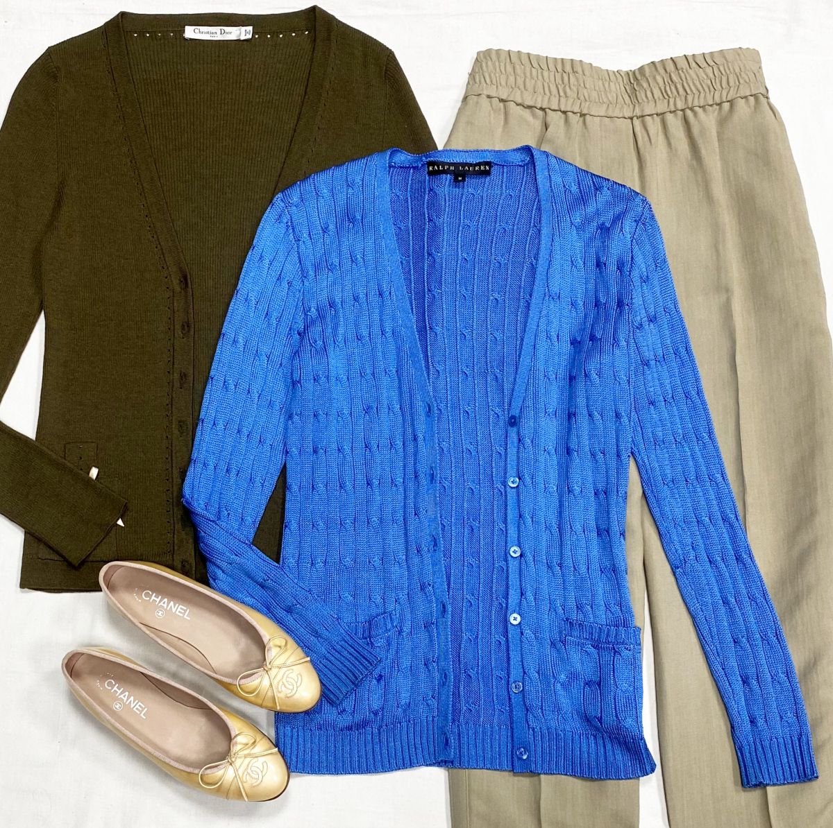 Кардиган Christian Dior размер 42 цена 15 655 руб
Кардиган Ralph Lauren размер M цена 10 959 руб
Брюки размер 44 цена 26 614 руб
Балетки Chanel размер 37.5 цена 15 655 руб