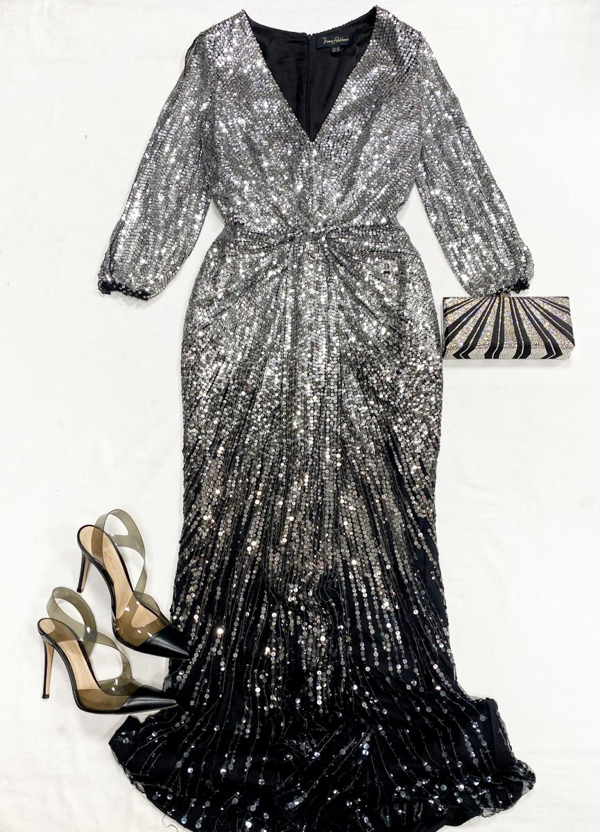 Платье/ пайетки/ Janny Packham размер 14/10 цена 46 965 руб
Босоножки Gianvito Rossi размер 39 цена 36 007 руб
Сумочка Jimmy Choo