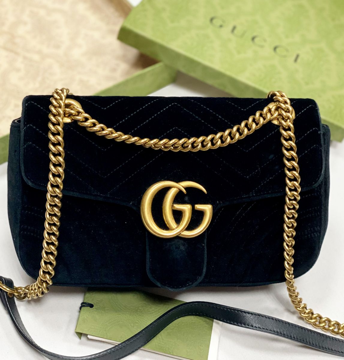 Сумка /бархат/ Gucci размер 25/15 цена 62 620 руб
