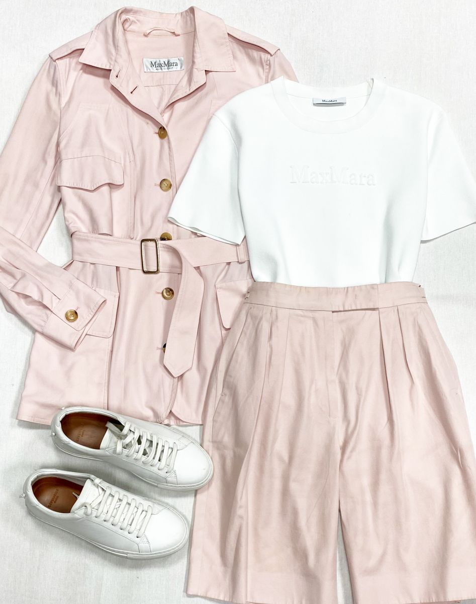 Костюм Max Mara размер 40 цена 15 655 руб
Футболка Max Mara размер M цена 6 262 руб
Кеды Givenchy размер 38 цена 15 655 руб