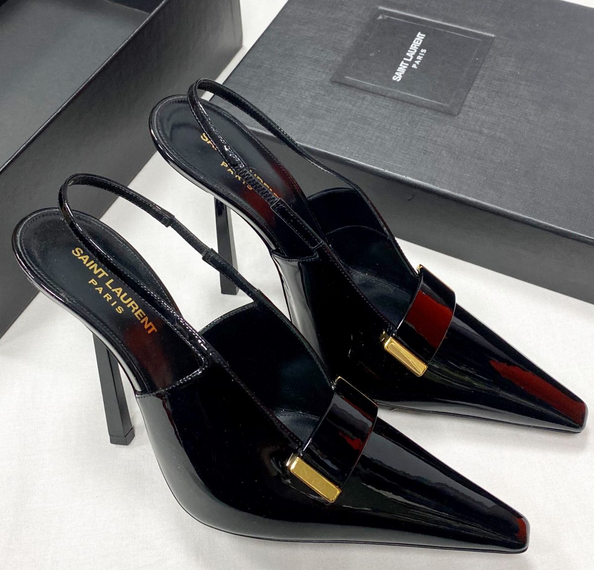 
Слингбэки Saint Laurent размер 39.5 цена 39 138 руб 