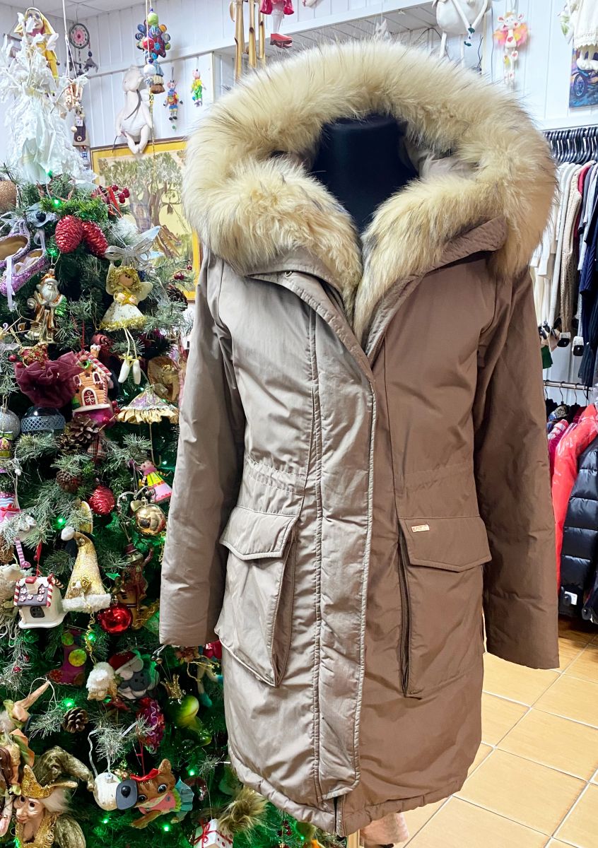 Пуховик Woolrich размер L цена 23 483 руб 