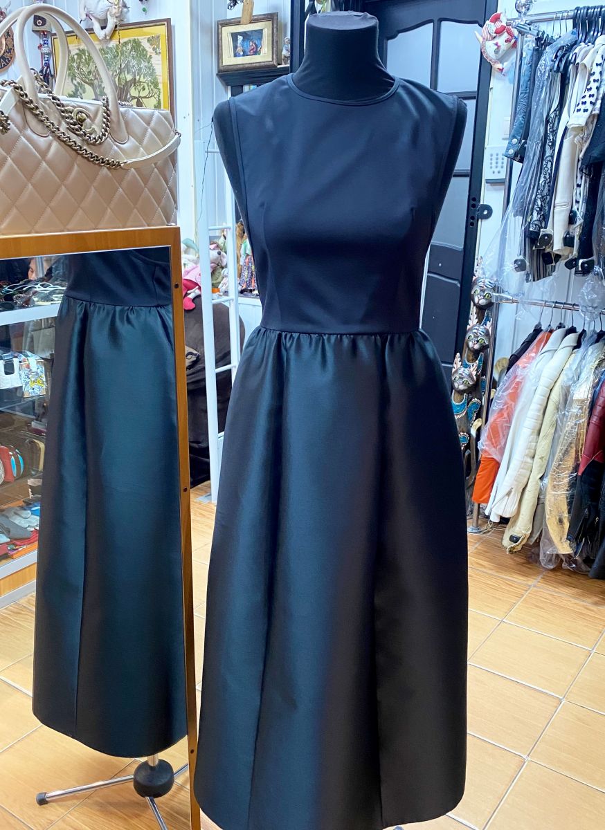 Платье Vika Gazinskaya размер 42 цена 46 965 руб
