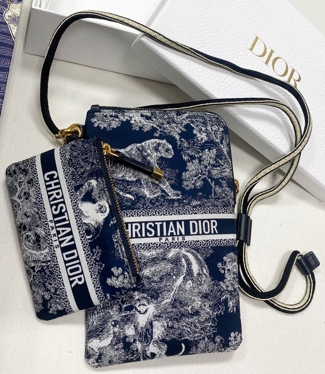 Чехол - сумочка для телефона + кошелек Christian Dior цена 54 793 руб / упаковка /