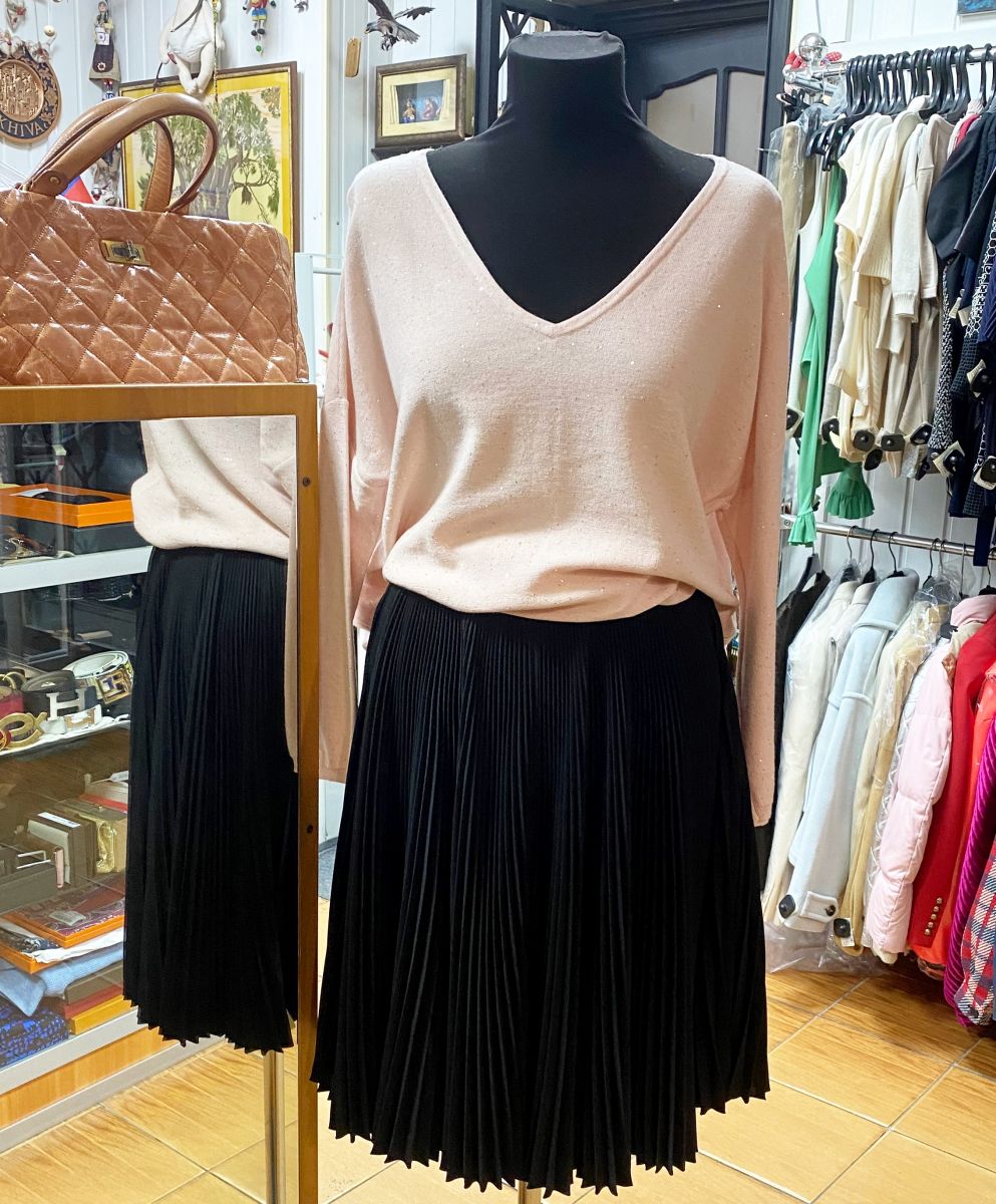 Кофта/ пайетки/ Max&amp;Moi размер 38 цена 10 959 руб
Юбка Prada размер 38 цена 10 959 руб