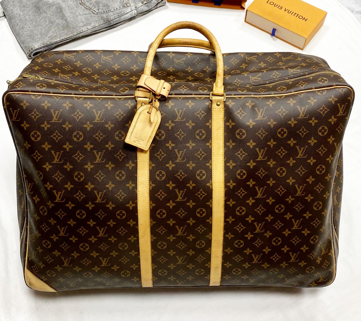 Чемодан Louis Vuitton размер 70/50 цена 62 620 руб