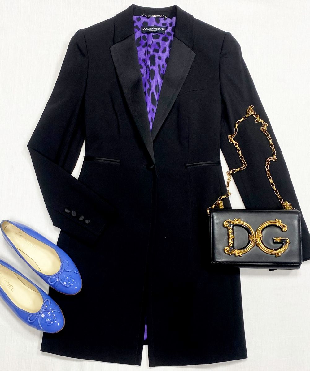 Пальто Dolce Gabbana размер 42 цена 23 483 руб
Балетки Chanel размер 37.5 цена 31 310 руб
Сумка Dolce Gabbana 