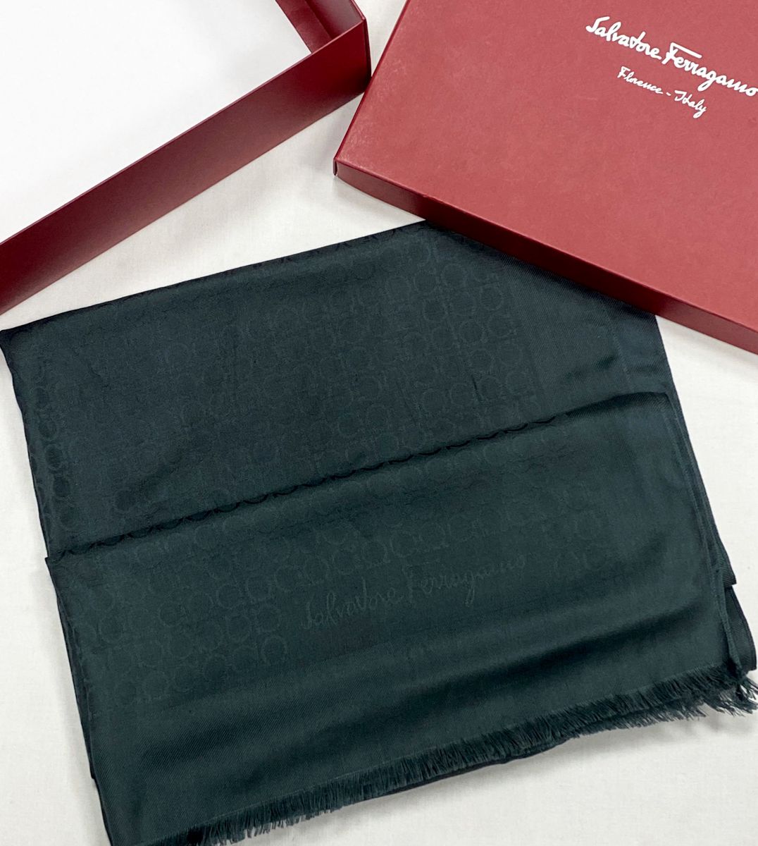 Шарф Salvatore Ferragamo размер 60/120 цена 6 262 руб 