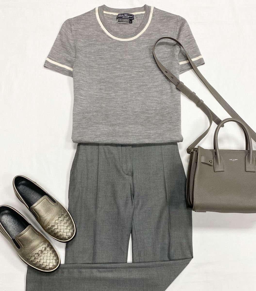 Кофта Salvatore Ferragamo размер M цена 4 697 руб
Брюки Sport Max размер 40 цена 7 828 руб
Слипоны Bottega Veneta размер 37 цена 12 524 руб
Сумка Saint Laurent 