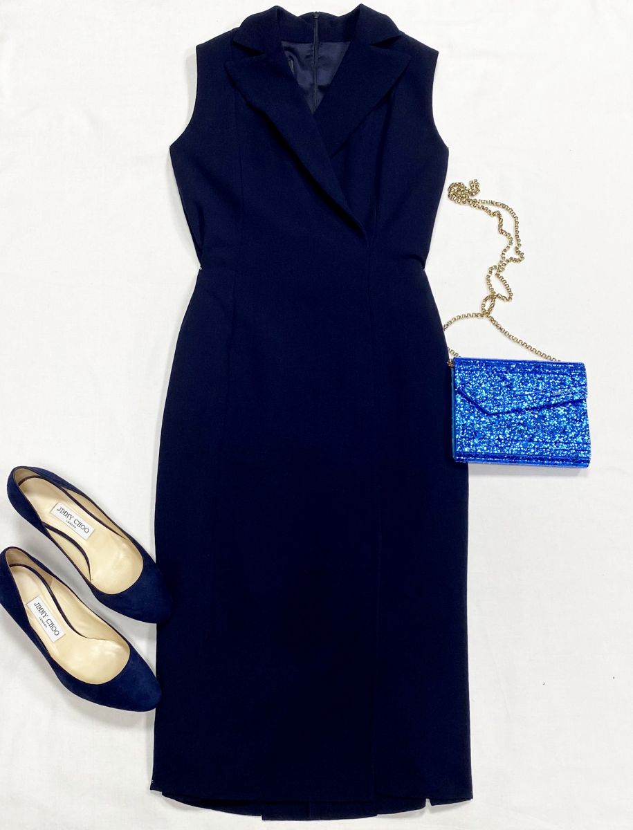 Платье Akris размер 38 цена 15 655 руб
Туфли Jimmy Choo размер 38 цена 7 828 руб
Сумочка Jimmy Choo