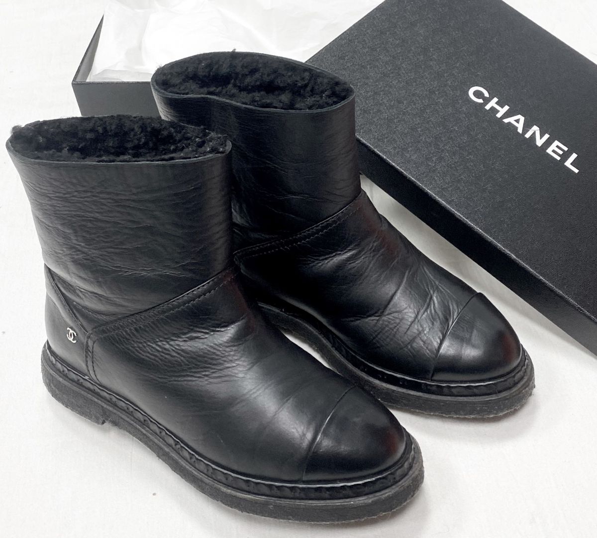 Ботинки / на меху / Chanel размер 37.5 цена 15 655 руб