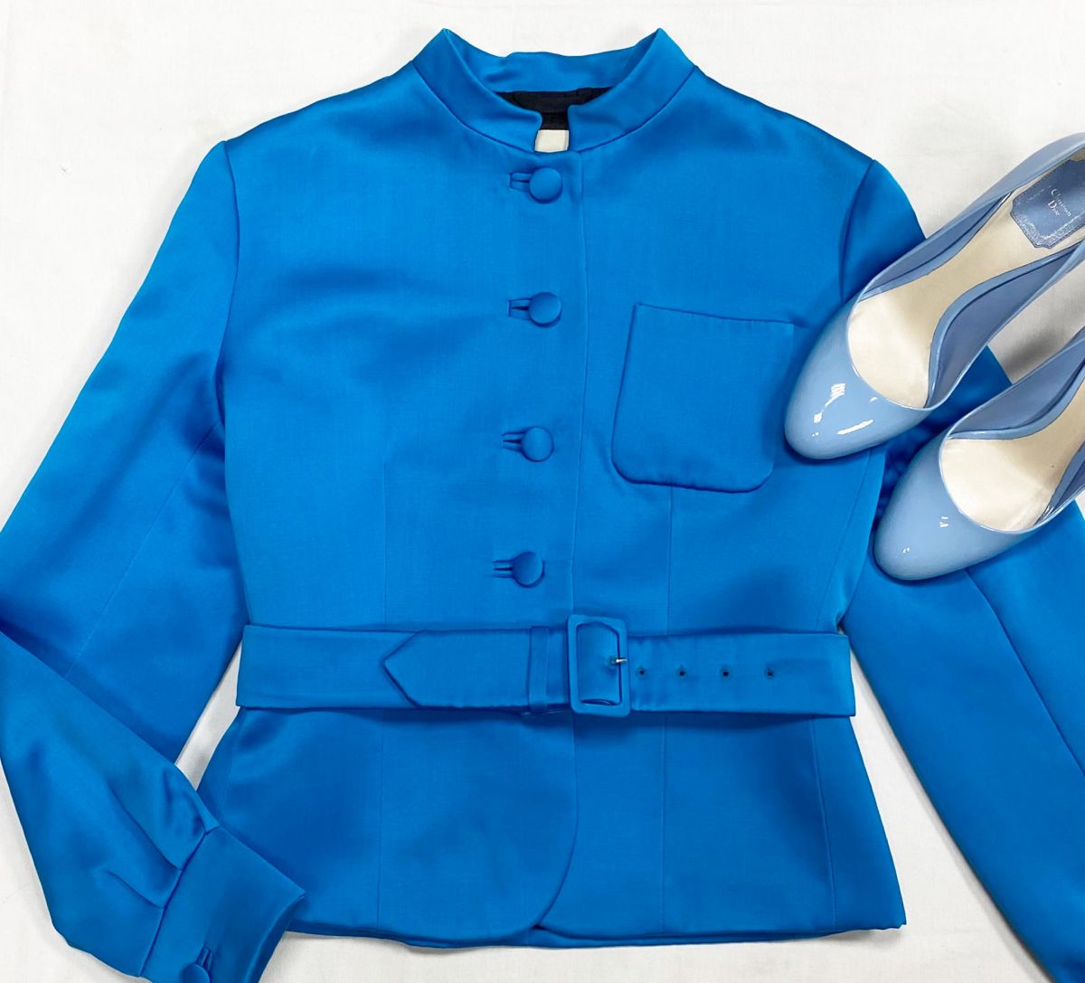 Жакет + Пояс Gucci размер 40 цена 41 540 рубТуфли Christian Dior размер 39 цена 15 385 руб