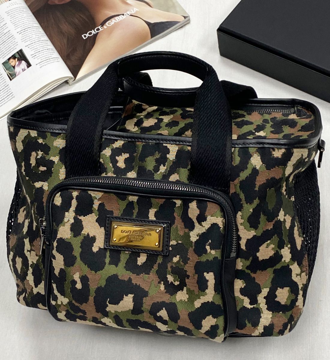 Сумка- Переноска Dolce Gabbana размер 30/20 цена 39 138 руб
