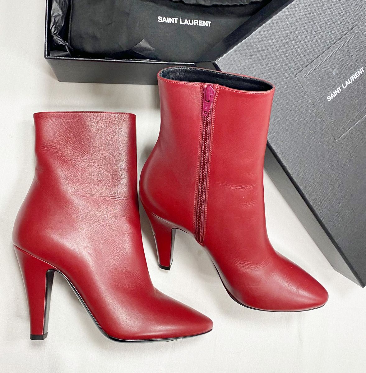 
Ботильоны Saint Laurent размер 38 цена 11 741 руб 