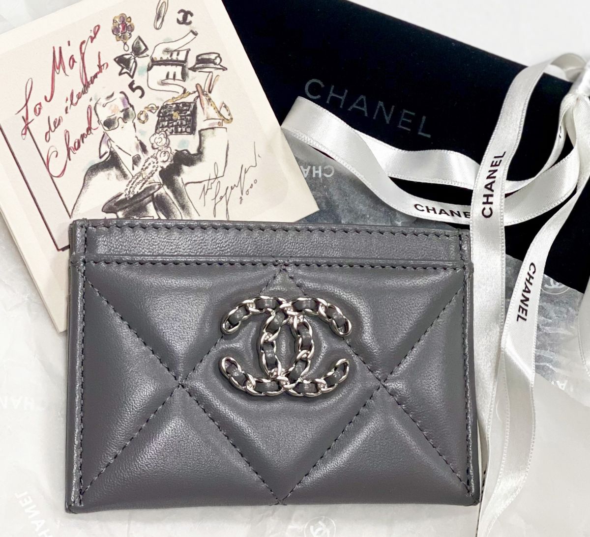 Картхолдер Chanel цена 39 138 руб