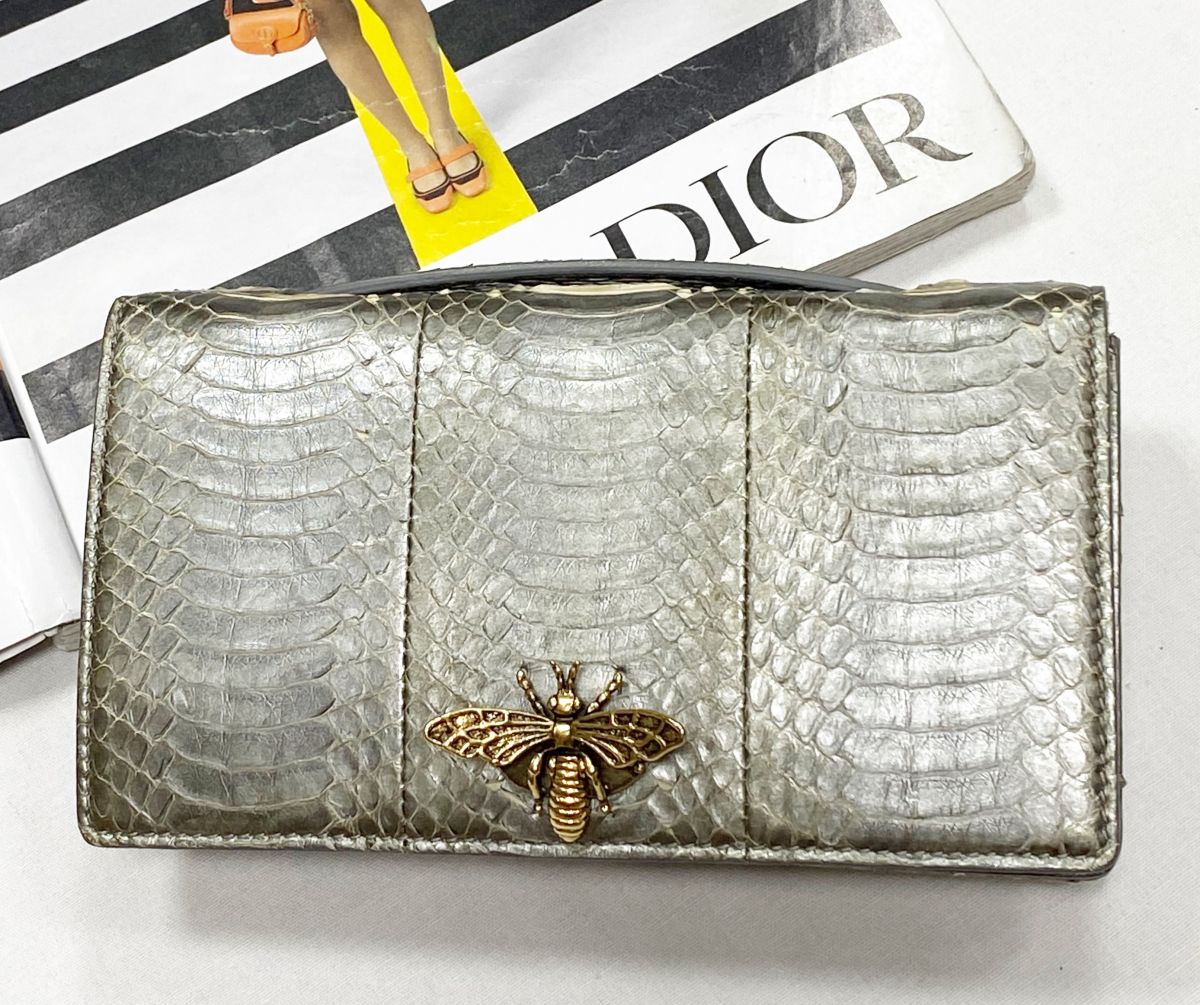 Клатч / питон/ Christian Dior размер 18/10 цена 62 620 руб
