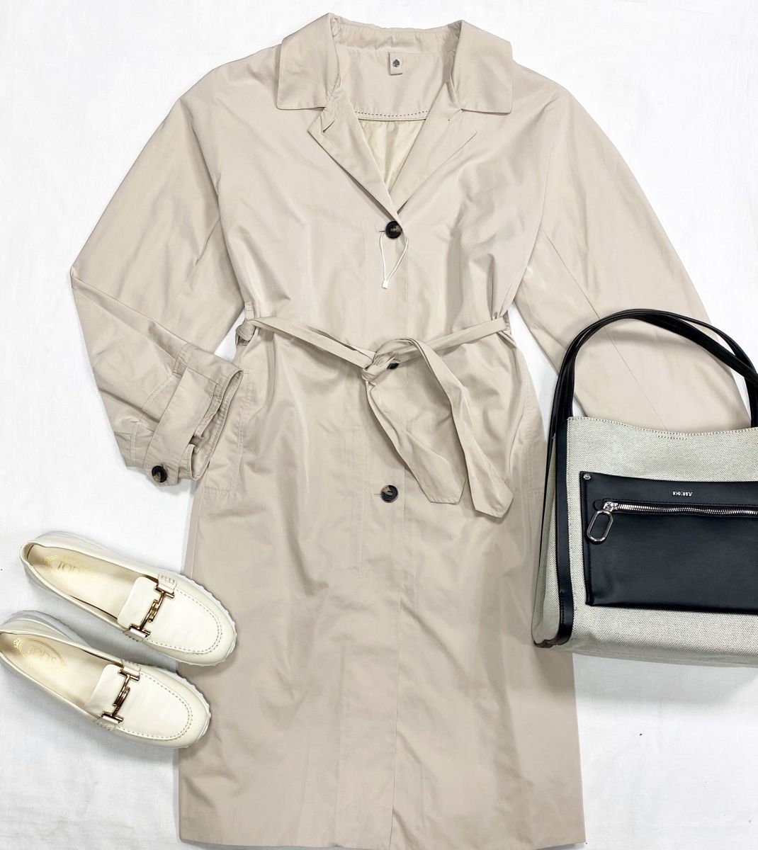 Плащ Marella размер 48 цена 7 828 руб
Лоферы Tod’s размер 40.5 цена 10 959 руб
Сумка DKNY 

