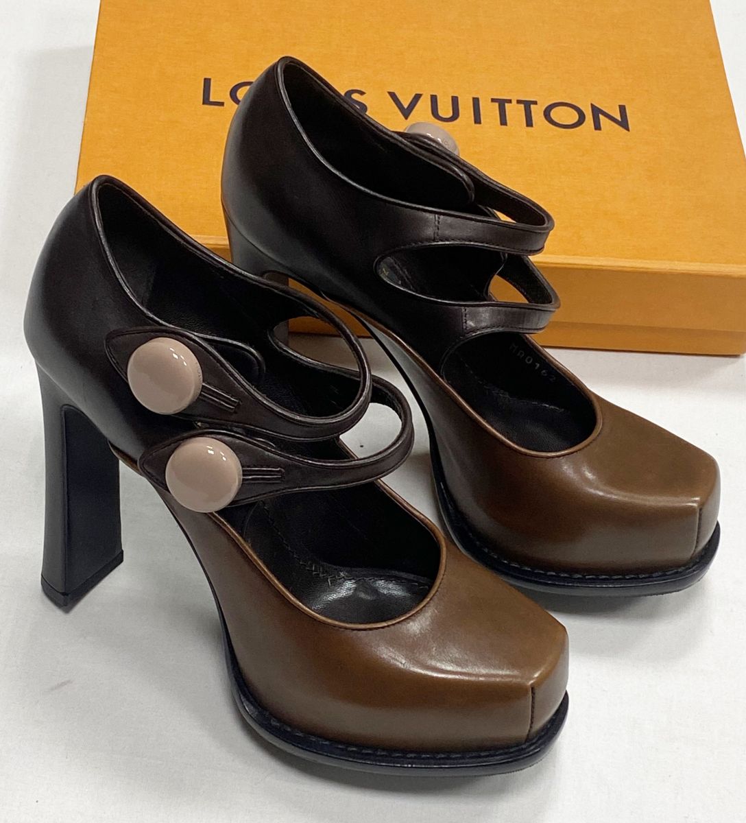 Туфли Louis Vuitton размер 38 цена 15 655 руб