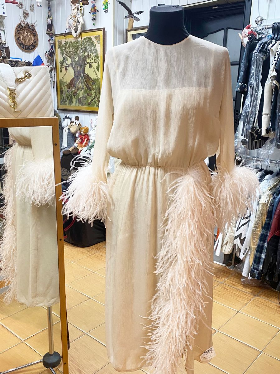 Платье/ перья/ Prada размер 42 цена 46 965 руб