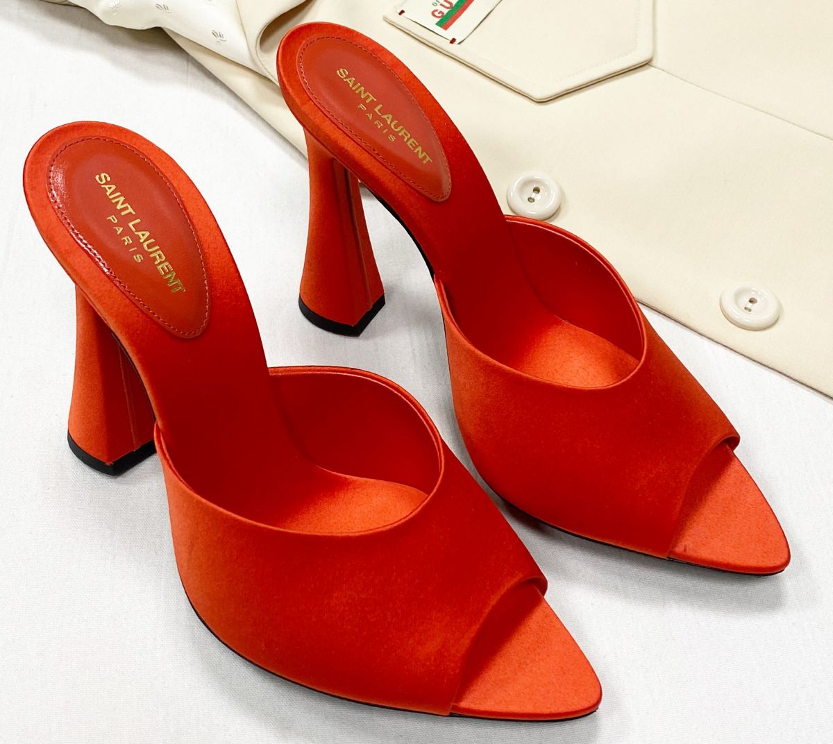 Сабо Saint Laurent размер 39 цена 31 310 руб / новые / 